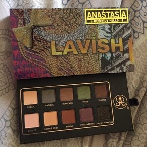 Anastasia Beverly Hills Lavish Eyeshadow palette